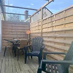 Pavillon Renove Avec Terrasse Privative Au Coeur De Jard-sur-mer, Proche Plages Et Port - Fr-1-336-155