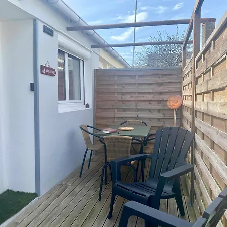Pavillon Rénové Avec Terrasse Privative Au Cœur De Jard-sur-mer, Proche Plages Et Port - Fr-1-336-155 Jard-sur-Mer